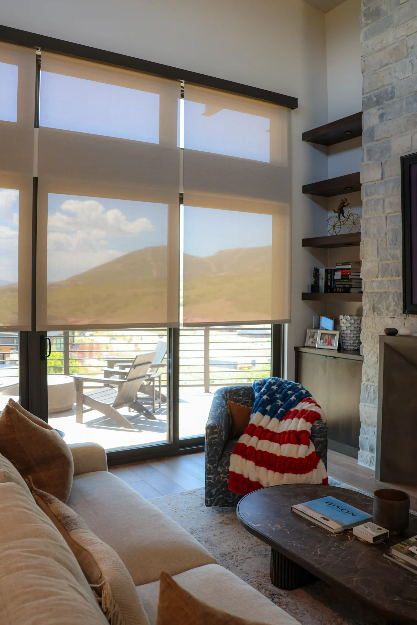 Motorized window blinds controlled with a handheld remote